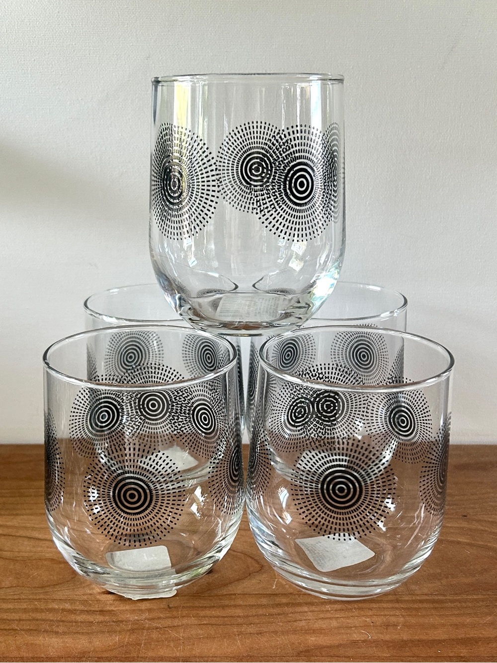 NEW VTG Greenbrier Atomic Black Dash Dotburst Stemless Wine Glass SET OF 5